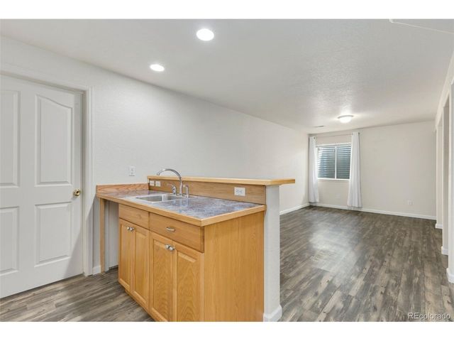 2010 Glenarbor Ct, Longmont, CO 80504