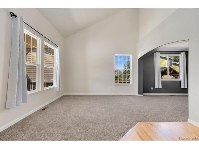 2010 Glenarbor Ct, Longmont, CO 80504