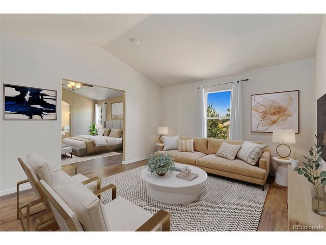 2010 Glenarbor Ct, Longmont, CO 80504