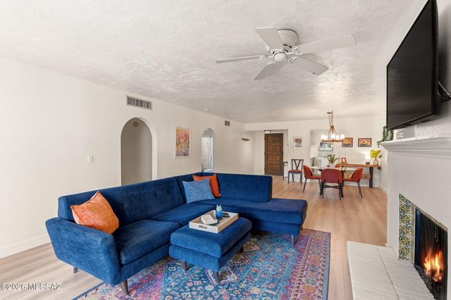 558 N Dodge Boulevard, Tucson, AZ 85716