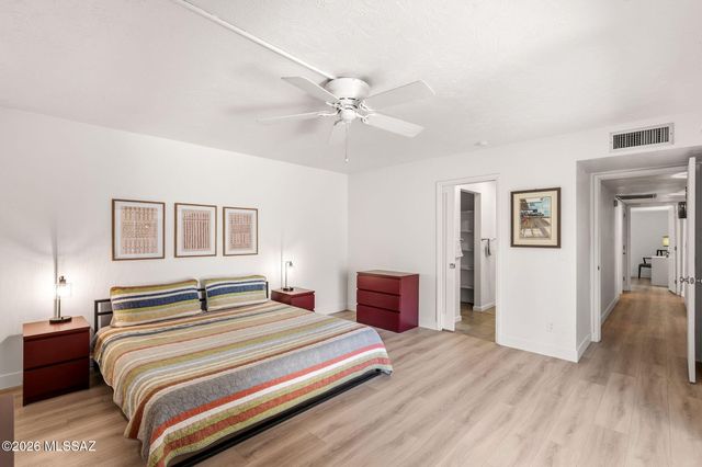 558 N Dodge Boulevard, Tucson, AZ 85716