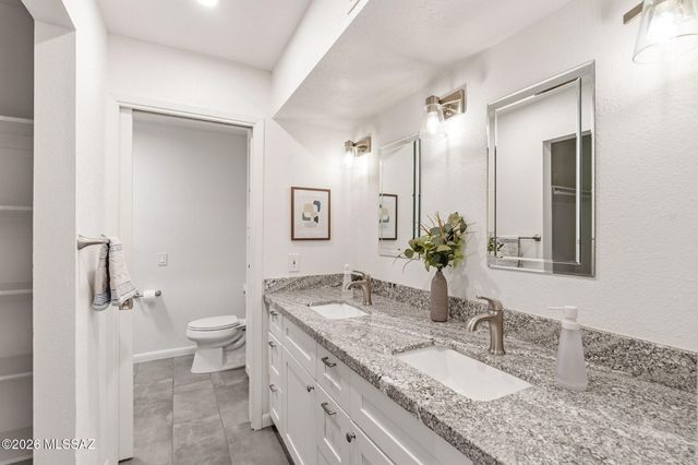 558 N Dodge Boulevard, Tucson, AZ 85716