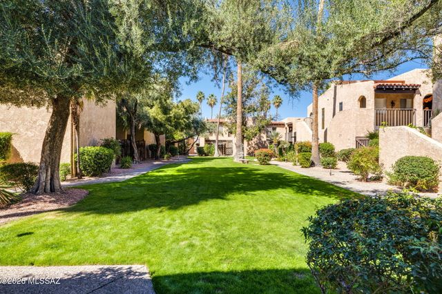 558 N Dodge Boulevard, Tucson, AZ 85716