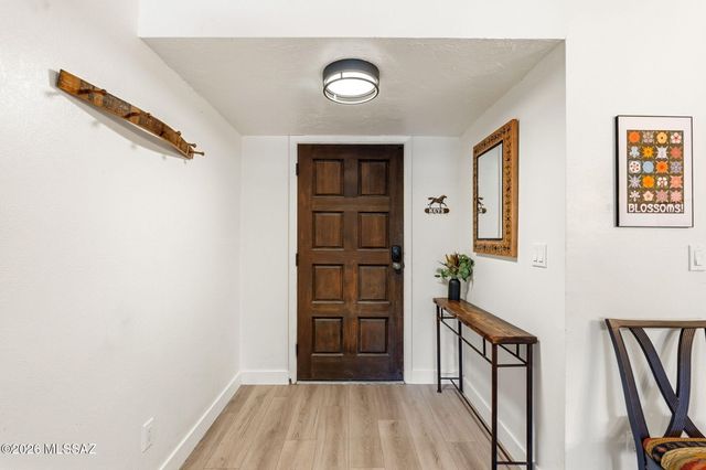 558 N Dodge Boulevard, Tucson, AZ 85716