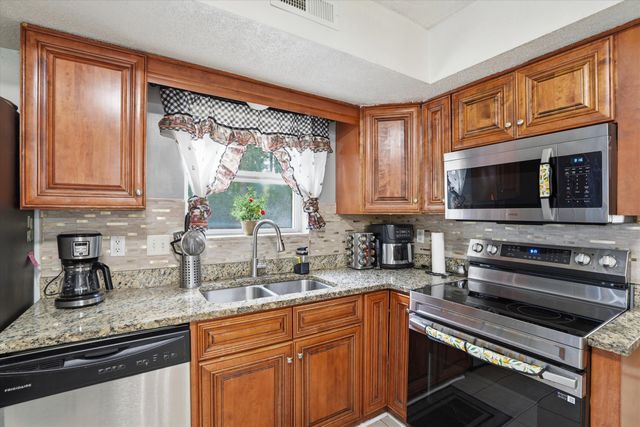 113 Broken Trail, Summerville, SC 29486