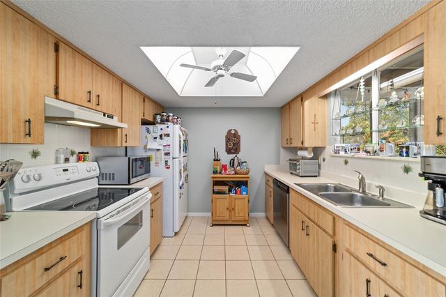 10921 SW 86TH CT, Ocala, FL 34481