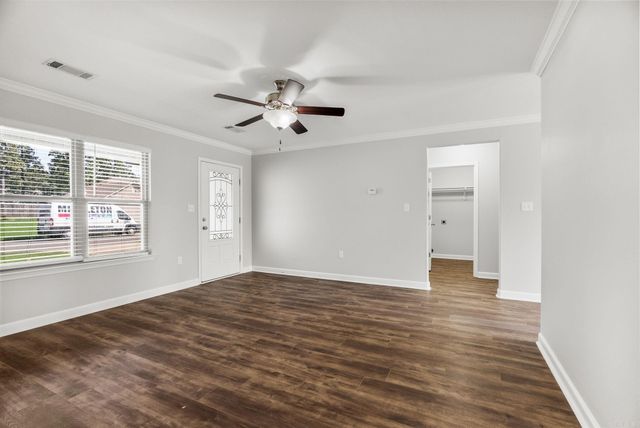 1215 Addy Brook Street, Conway, AR 72032