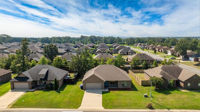 1215 Addy Brook Street, Conway, AR 72032