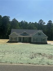 5025 Guthrie Cemetery Road, Loganville, GA 30052