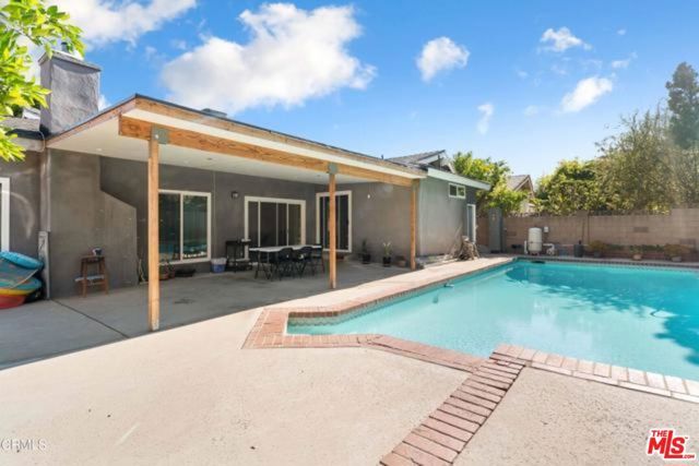 15903 Londelius Street, Los Angeles, CA 91343