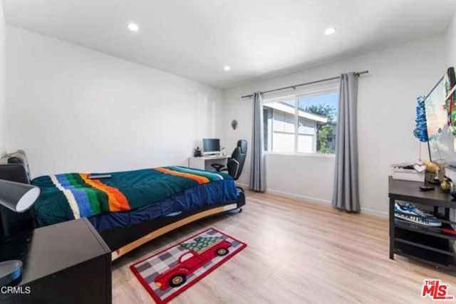 15903 Londelius Street, Los Angeles, CA 91343