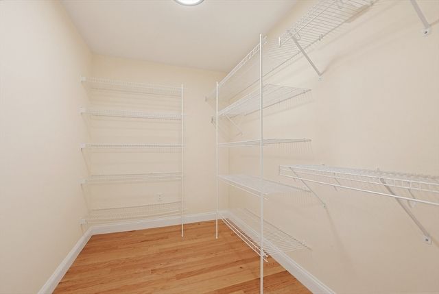 60 Lenox St 12, Norwood, MA 02062