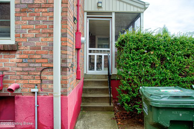 2662 Kings Hwy, Louisville, KY 40205