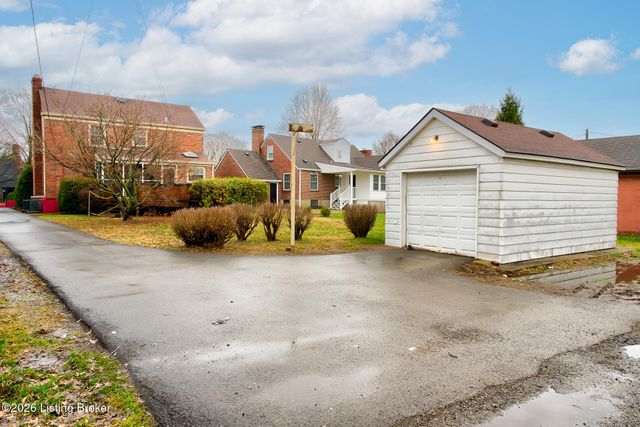 2662 Kings Hwy, Louisville, KY 40205