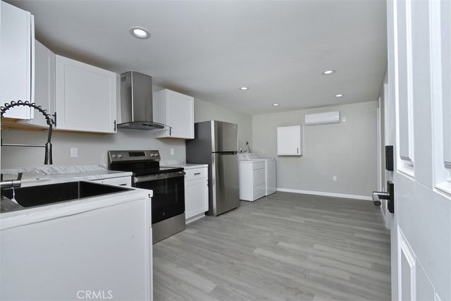 14336 Tiara Street, Van Nuys, CA 91401