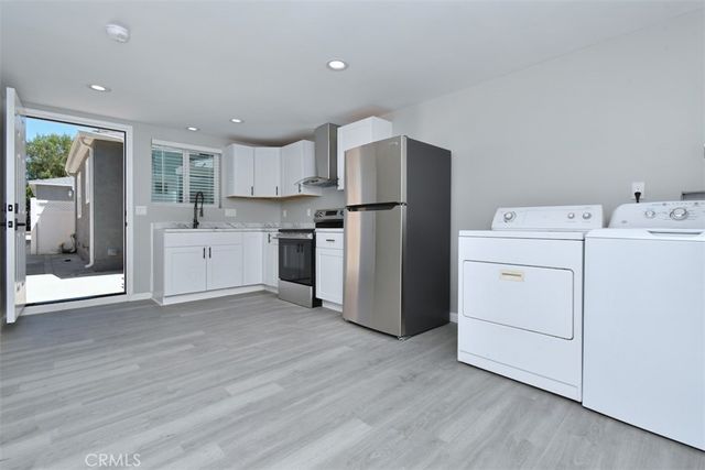 14336 Tiara Street, Van Nuys, CA 91401