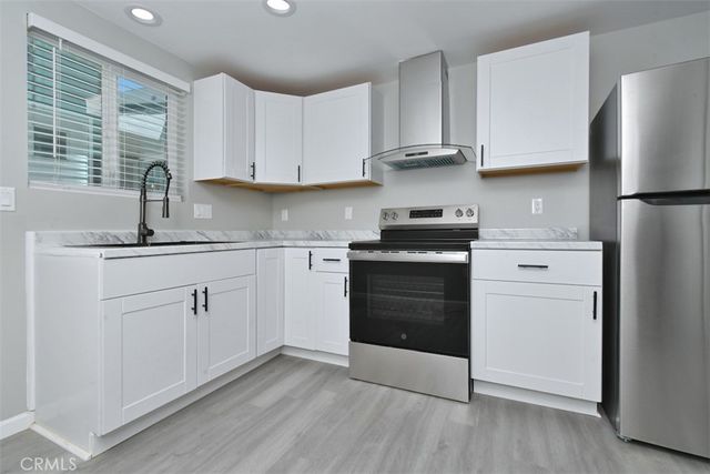 14336 Tiara Street, Van Nuys, CA 91401