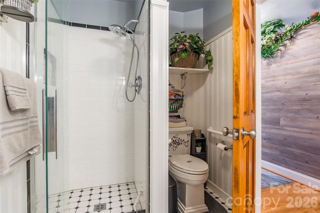 4205 Lake Shore Road S, Denver, NC 28037