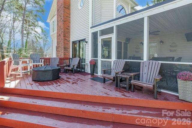 4205 Lake Shore Road S, Denver, NC 28037