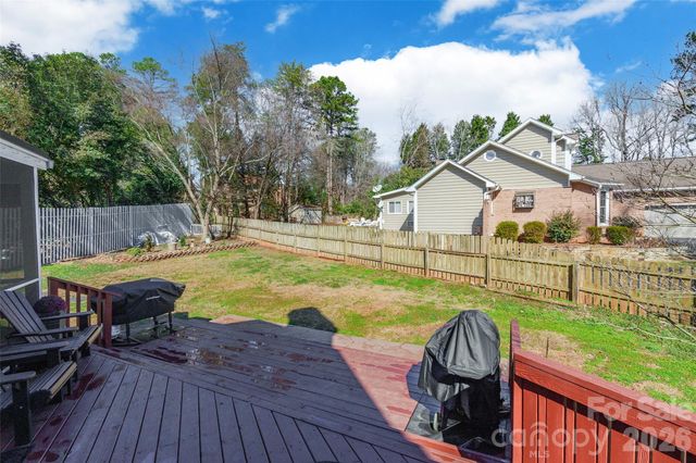4205 Lake Shore Road S, Denver, NC 28037