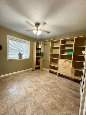 812 Cedar Lane, Prairie Grove, AR 72753