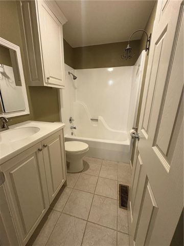 812 Cedar Lane, Prairie Grove, AR 72753