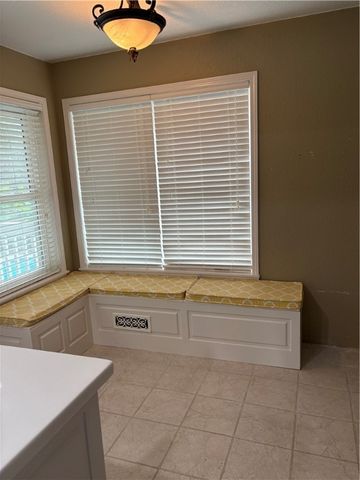 812 Cedar Lane, Prairie Grove, AR 72753