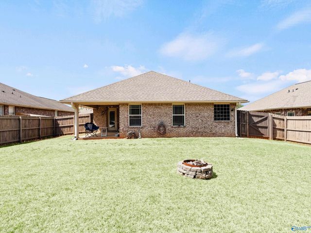 15598 Coach House Court NW, Harvest, AL 35749