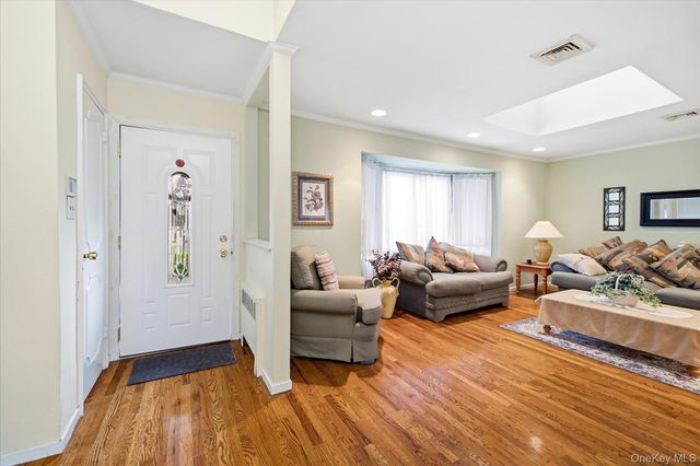 1634 Cynron Lane, East Meadow, NY 11554
