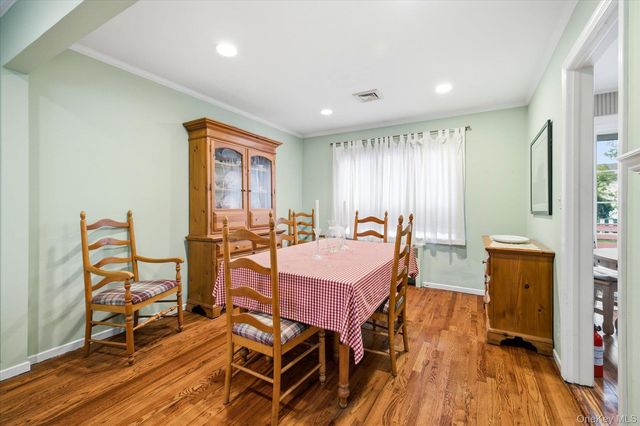 1634 Cynron Lane, East Meadow, NY 11554
