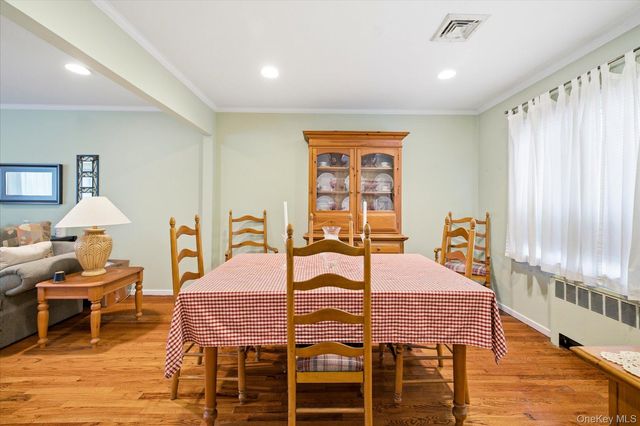 1634 Cynron Lane, East Meadow, NY 11554