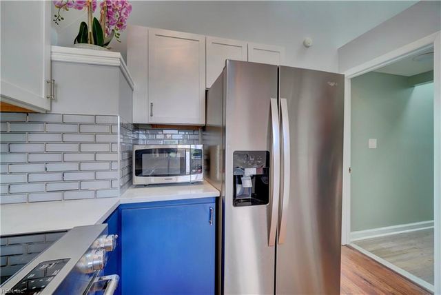 696 Mowbray Arch Apt 460, Norfolk, VA 23507
