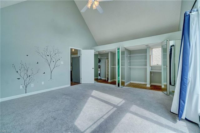 696 Mowbray Arch Apt 460, Norfolk, VA 23507