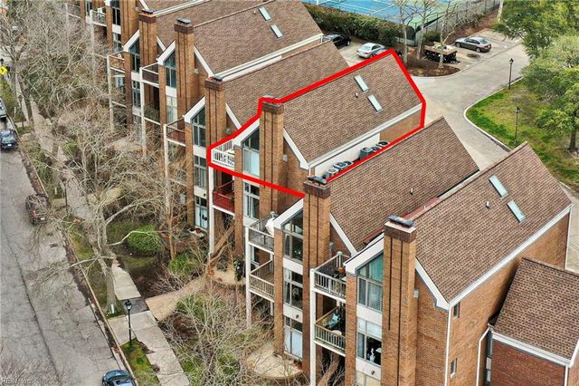 696 Mowbray Arch Apt 460, Norfolk, VA 23507