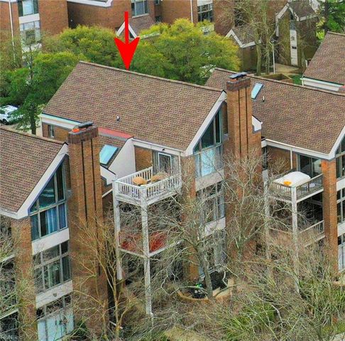 696 Mowbray Arch Apt 460, Norfolk, VA 23507