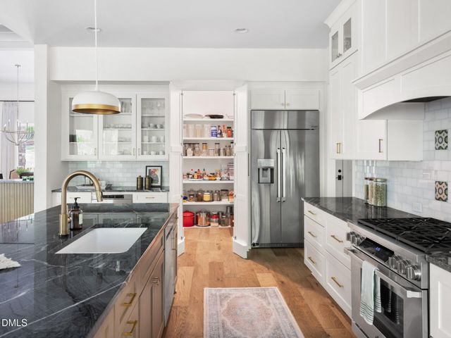425 Ocoee Falls Drive, Chapel Hill, NC 27517