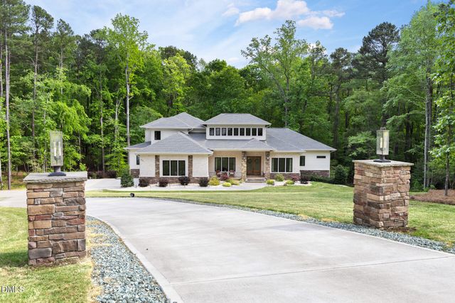 425 Ocoee Falls Drive, Chapel Hill, NC 27517