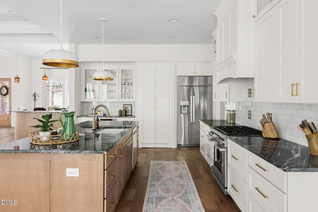425 Ocoee Falls Drive, Chapel Hill, NC 27517