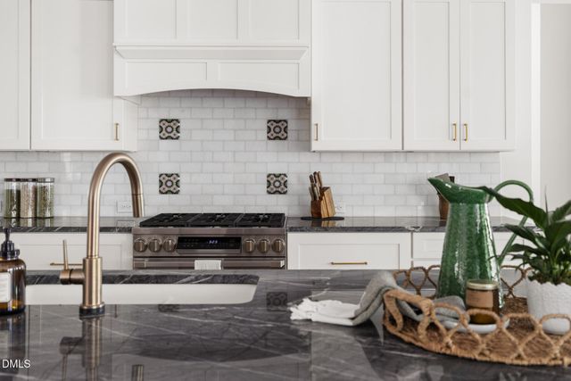 425 Ocoee Falls Drive, Chapel Hill, NC 27517