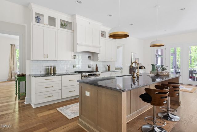 425 Ocoee Falls Drive, Chapel Hill, NC 27517