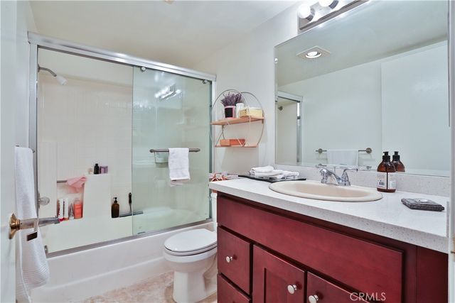 360 S Los Robles Avenue 6, Pasadena, CA 91101