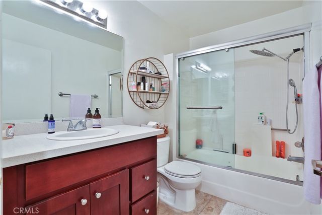 360 S Los Robles Avenue 6, Pasadena, CA 91101