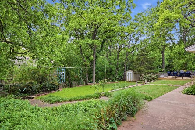 2021 Cedar Ridge Road, Edmond, OK 73013