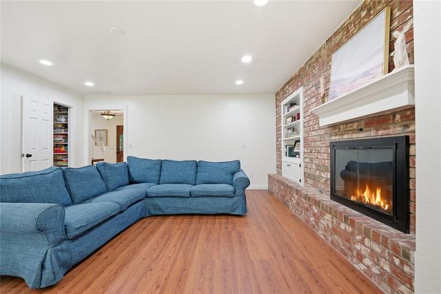 2021 Cedar Ridge Road, Edmond, OK 73013