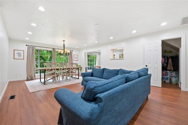 2021 Cedar Ridge Road, Edmond, OK 73013
