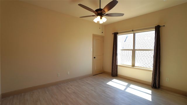 588 Deverson Drive, Rockwall, TX 75087