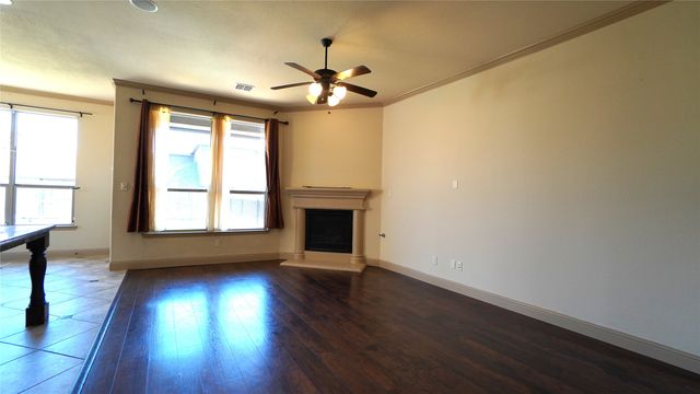 588 Deverson Drive, Rockwall, TX 75087