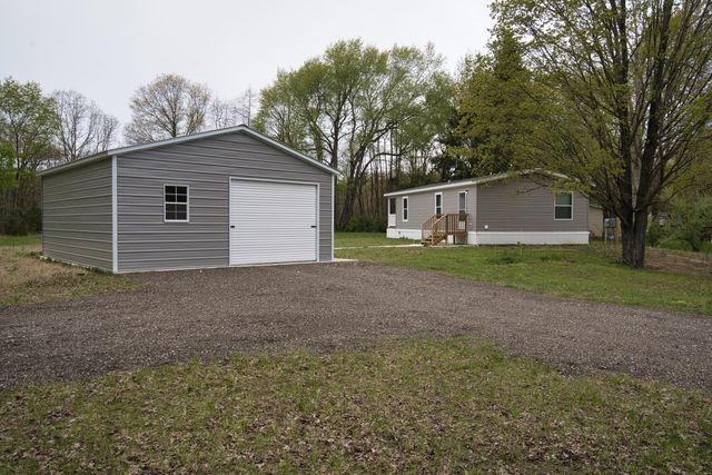370 68th Street, Casco Twp, MI 49090