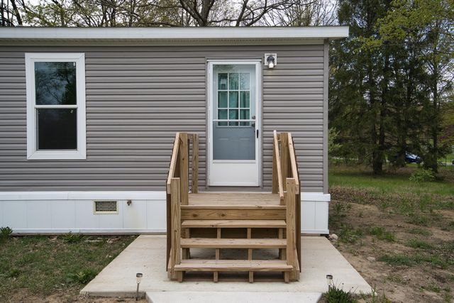 370 68th Street, Casco Twp, MI 49090