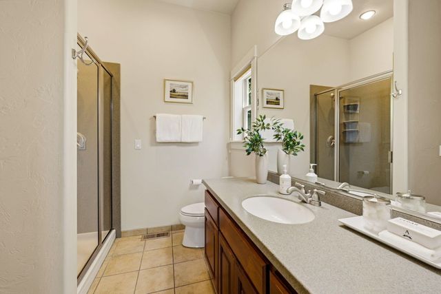 403 Briscoe Place, Ashland, OR 97520